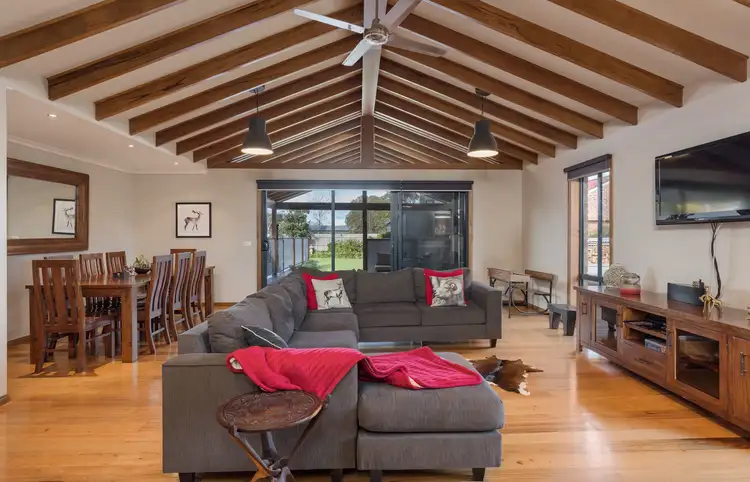 Fourth view of Homely house listing, 8 Mill Road, Yarra Glen VIC 3775