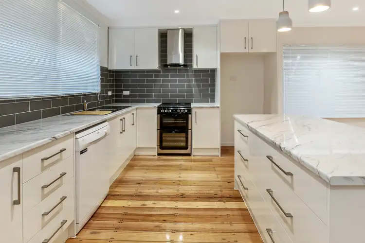 Fifth view of Homely unit listing, 1/3 Scott Avenue, St Albans VIC 3021