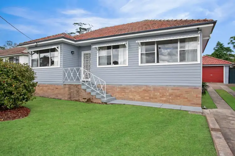 12 Clarence Street, Tenambit NSW 2323