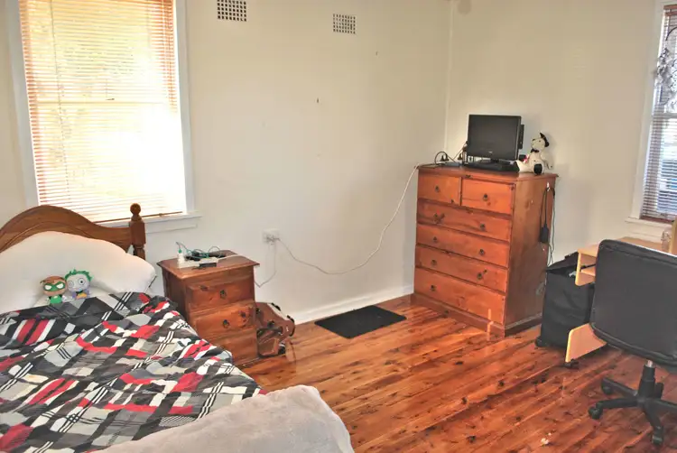 Fifth view of Homely house listing, 7 Hull Avenue, Lurnea NSW 2170