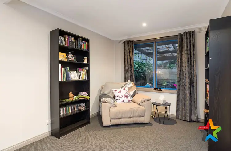 Sixth view of Homely house listing, 4 Parry Drive, Mooroolbark VIC 3138