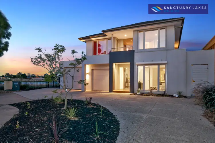 8 Brighton Bay View, Sanctuary Lakes VIC 3030