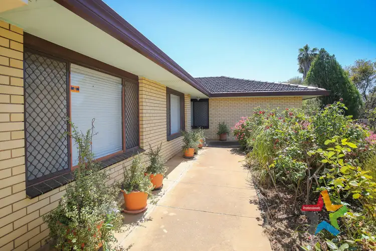 Seventh view of Homely house listing, 483 Walnut Avenue, Mildura VIC 3500