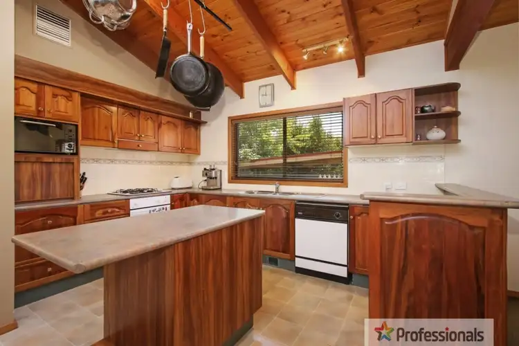 Second view of Homely house listing, 39 Sans Souci Drive, Wodonga VIC 3690