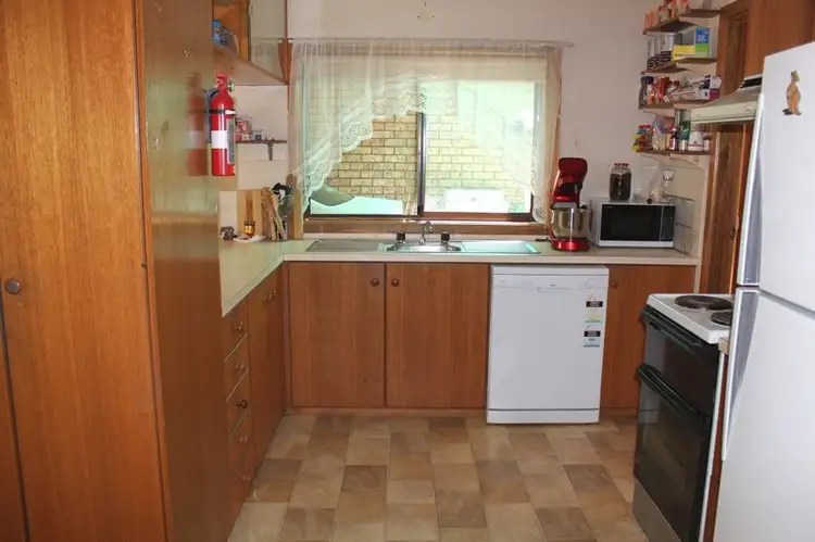 Fourth view of Homely unit listing, 1/49 Jamieson Avenue, Red Cliffs VIC 3496