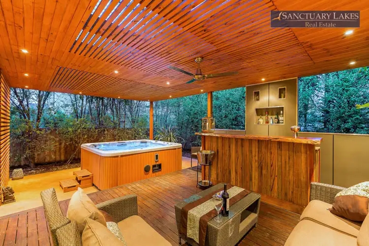 Second view of Homely house listing, 10 Peppercorn Court, Sanctuary Lakes VIC 3030