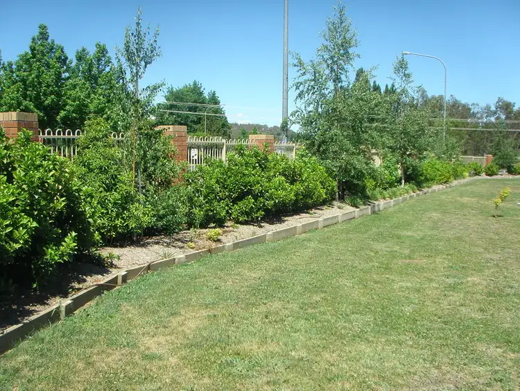 Seventh view of Homely unit listing, 2/80 Queen Elizabeth Drive, Armidale NSW 2350