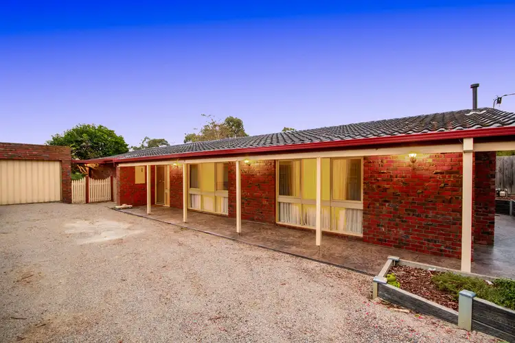 61 Bellara Drive, Mooroolbark VIC 3138
