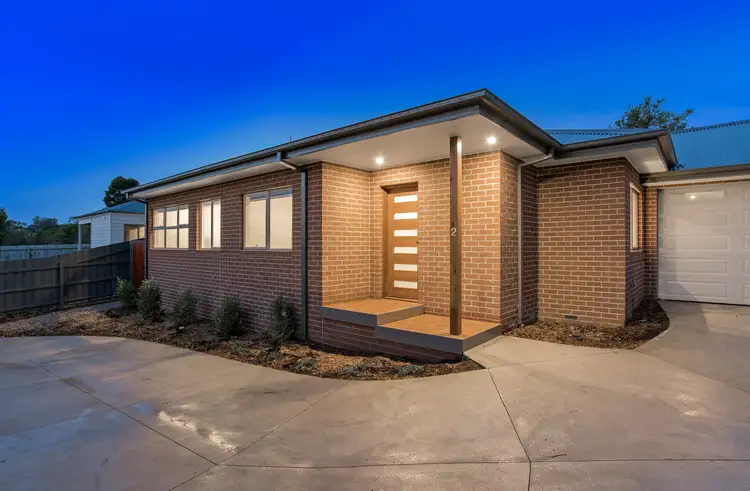 2/26 Tamworth Road, Kilsyth VIC 3137