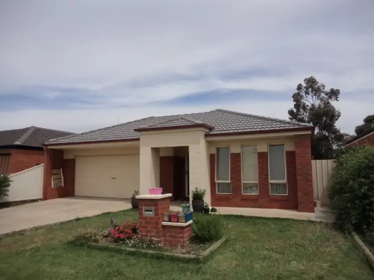 8 Gaethan Drive, Swan Hill VIC 3585