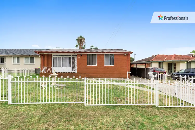 9 Gibson Avenue, Casula NSW 2170