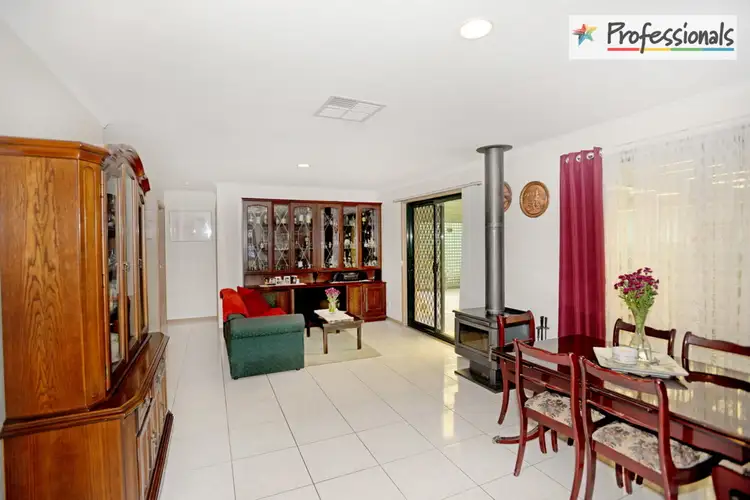 Fourth view of Homely house listing, 5 Barley Court, Delahey VIC 3037