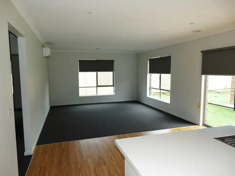 Second view of Homely townhouse listing, 17/621 York Street, Ballarat East VIC 3350