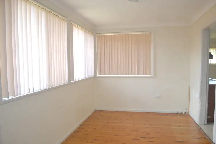 Fifth view of Homely house listing, 51 Hillview Parade, Lurnea NSW 2170