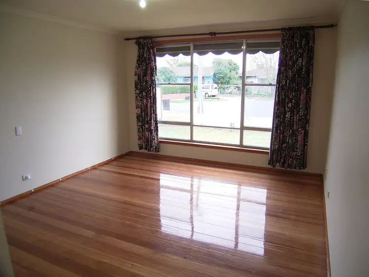 Second view of Homely house listing, 5 Sidney Court, Shepparton VIC 3630