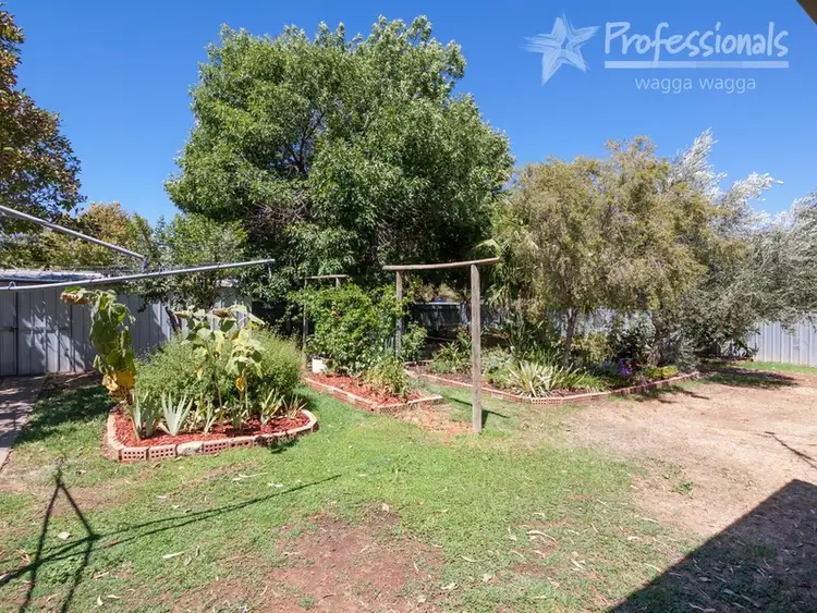 Seventh view of Homely house listing, 60 Mckell Avenue, Mount Austin NSW 2650
