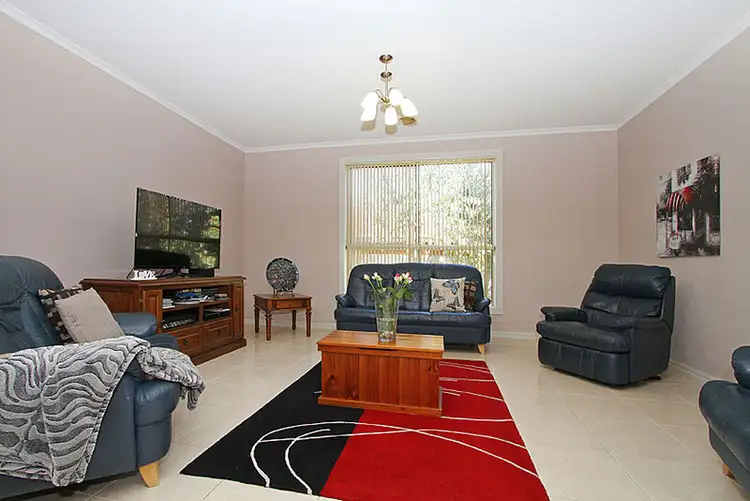 Sixth view of Homely house listing, 37 Chifley Circuit, Burnside Heights VIC 3023