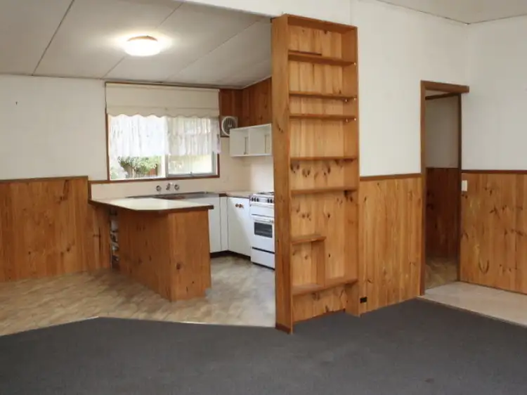 Fifth view of Homely house listing, 1/34 Kincumber Drive, Croydon VIC 3136