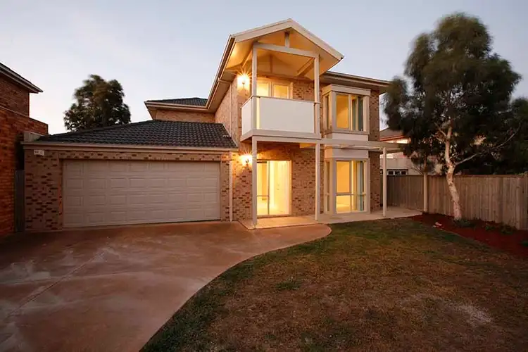 65 Lakeside Drive, Sanctuary Lakes VIC 3030