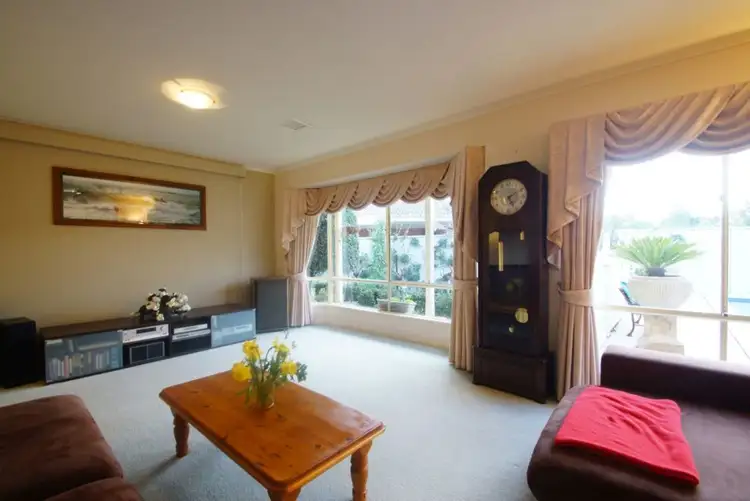 Seventh view of Homely house listing, 5 Omeo Court, Kialla VIC 3631