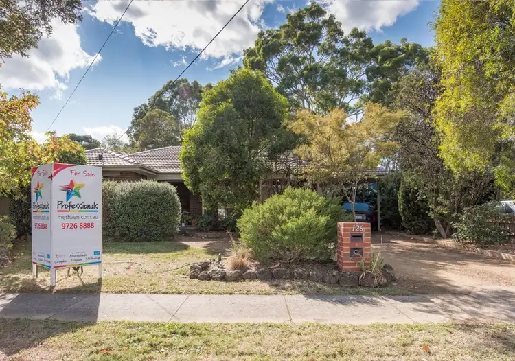 126 Esther Crescent, Mooroolbark VIC 3138