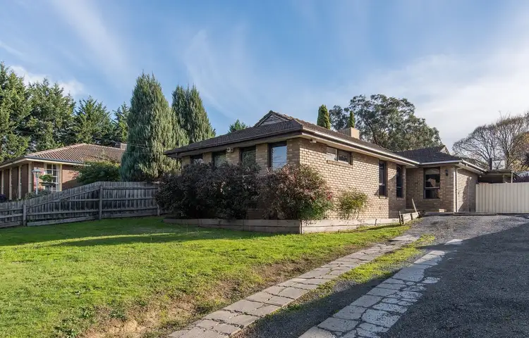 7 Illawara Crescent, Bayswater North VIC 3153