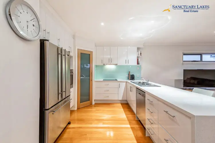 Fourth view of Homely house listing, 6 Freshwater Point, Sanctuary Lakes VIC 3030