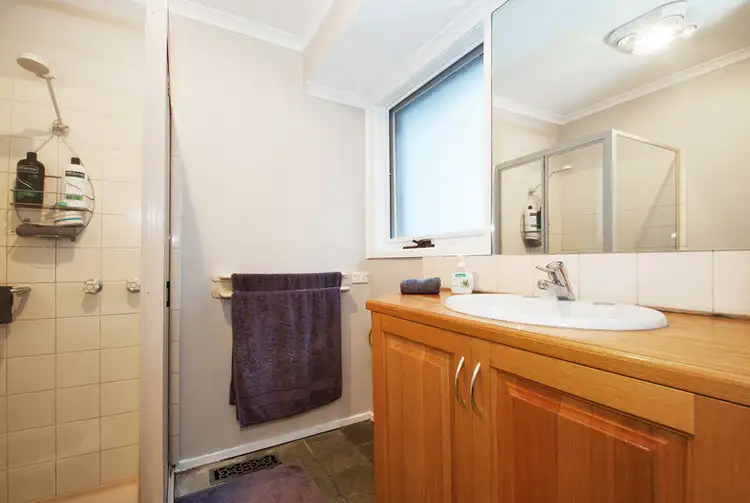 Sixth view of Homely house listing, 5 Crestview Close, Montrose VIC 3765