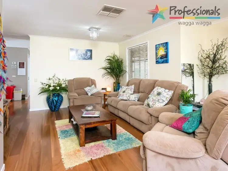 Fourth view of Homely house listing, 37 Faye Avenue, Wagga Wagga NSW 2650