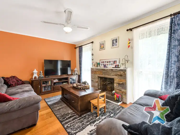 Third view of Homely house listing, 40 Dryden Concourse, Mooroolbark VIC 3138