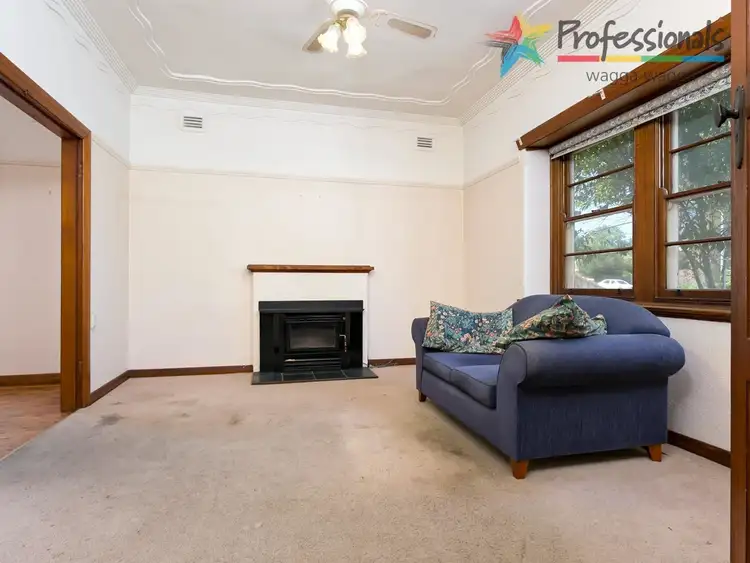 Second view of Homely house listing, 39 Lindsay Street, Wagga Wagga NSW 2650