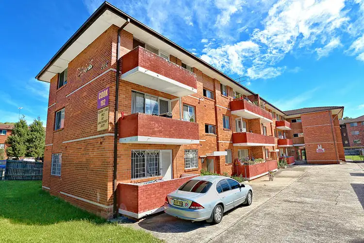 Main view of Homely unit listing, 6/192 Sandal Crescent, Carramar NSW 2163