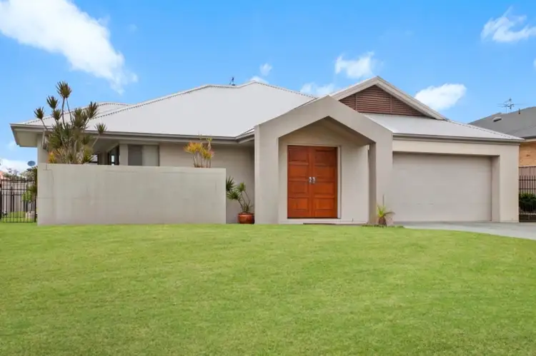 65 Canterbury Drive, Raworth NSW 2321