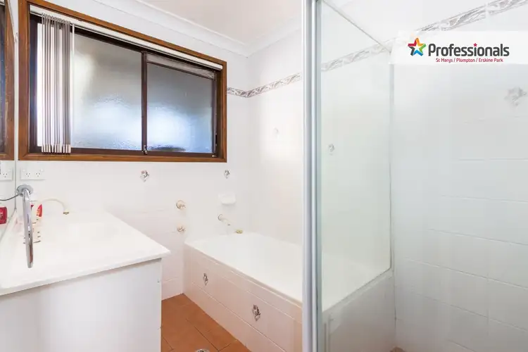 Sixth view of Homely house listing, 5 Pecan Close, St Clair NSW 2759