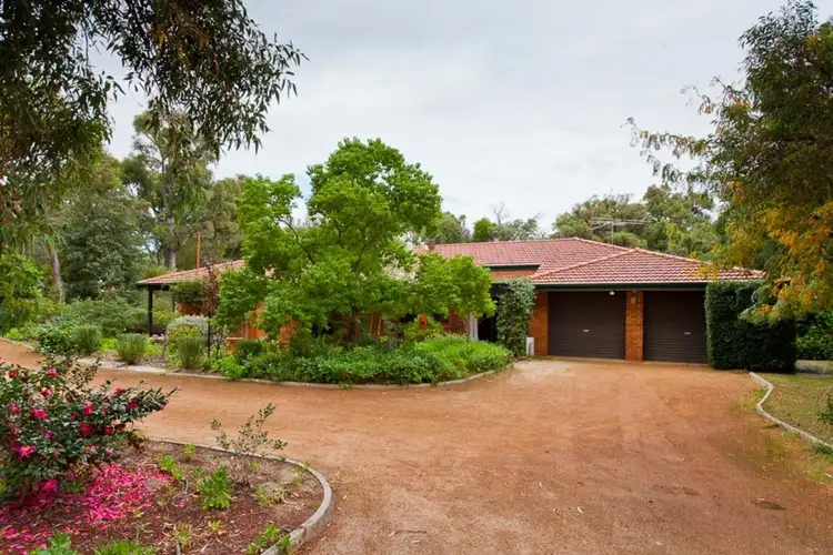 1 BRIDLE DRIVE, Maida Vale WA 6057