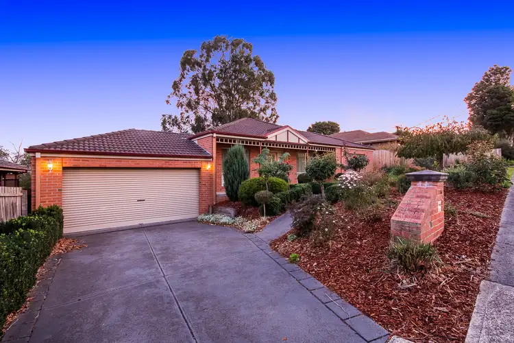 16 Corrong Crescent, Mooroolbark VIC 3138