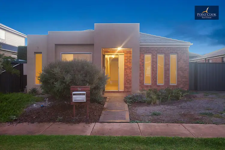 18 Astley Crescent, Point Cook VIC 3030
