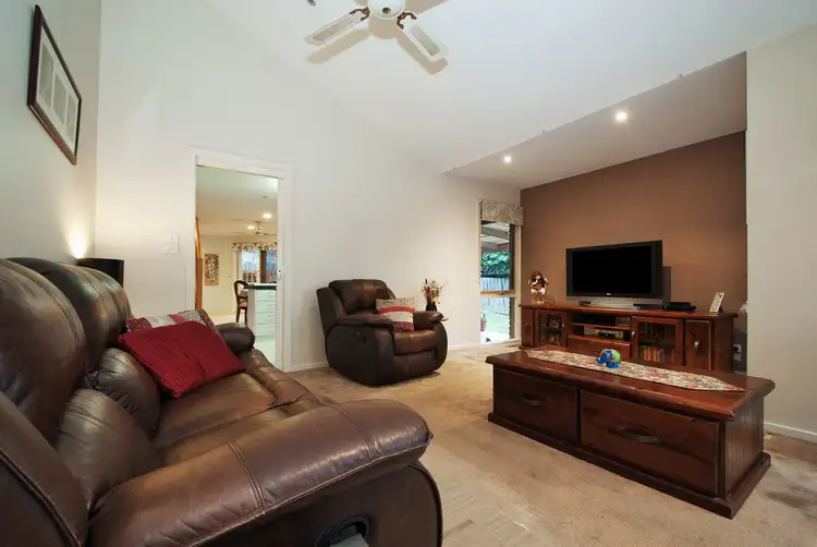 Fifth view of Homely house listing, 7 Maple Court, Kilsyth VIC 3137