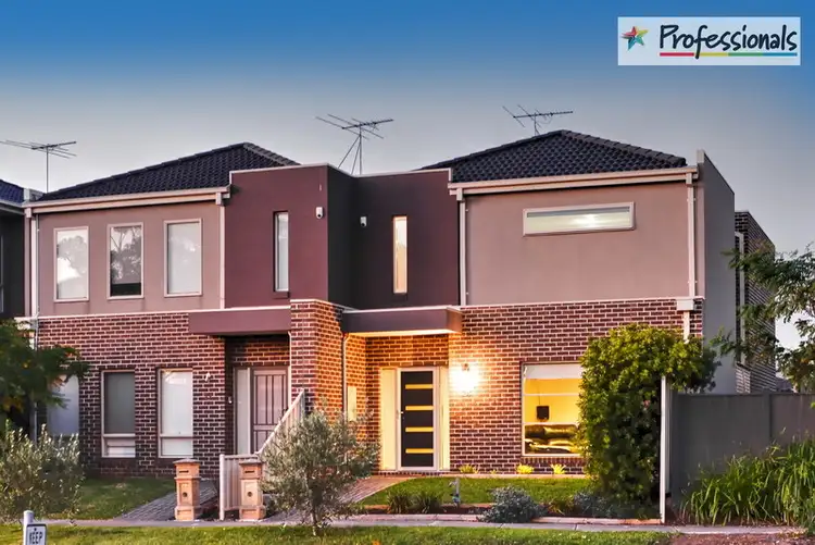 Sixth view of Homely house listing, 34 Nobel Banks Drive, Cairnlea VIC 3023