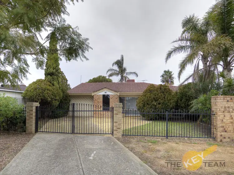 Number 1 /395 Holmes Road, Forrestfield WA 6058