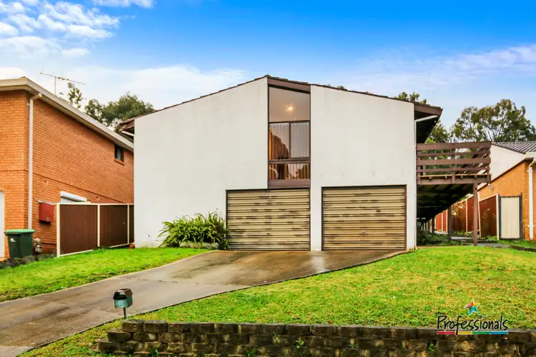 5 Phoenix Crescent, Casula NSW 2170