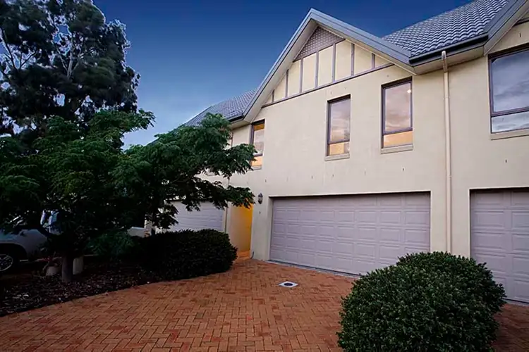 7/1 Greg Norman Drive, Sanctuary Lakes VIC 3030