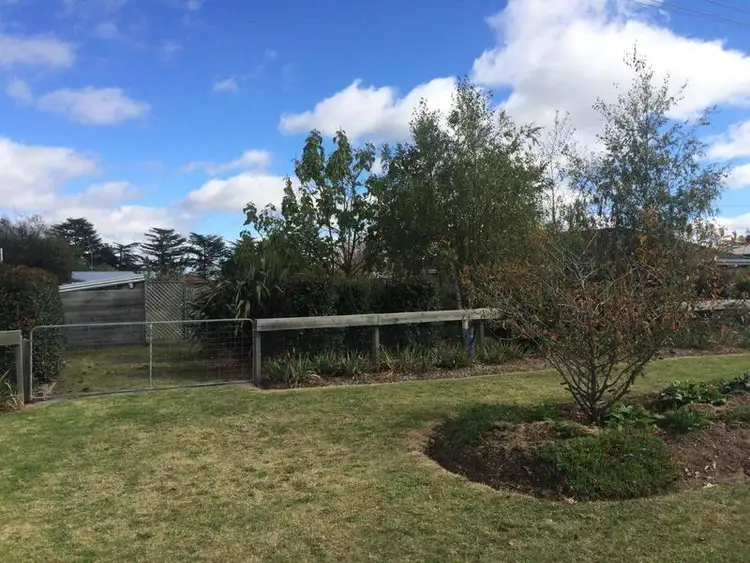 10 Gostwyck Street, Uralla NSW 2358