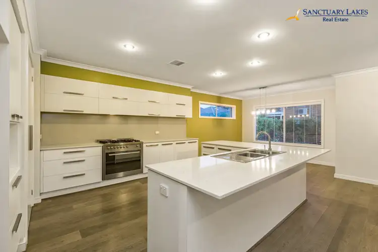 Fourth view of Homely house listing, 142 Sanctuary Lakes South Boulevard, Sanctuary Lakes VIC 3030