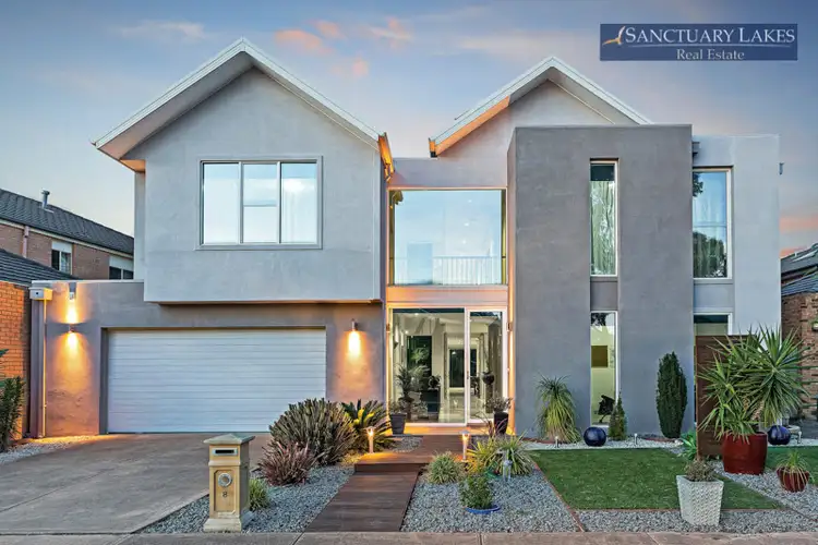 8 Sandy Point Road, Sanctuary Lakes VIC 3030