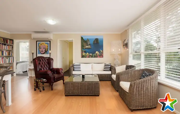 Fifth view of Homely house listing, 10 Anzac Avenue, Yarra Glen VIC 3775