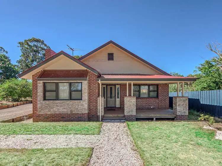 13 Victoria Road, Kinglake VIC 3763