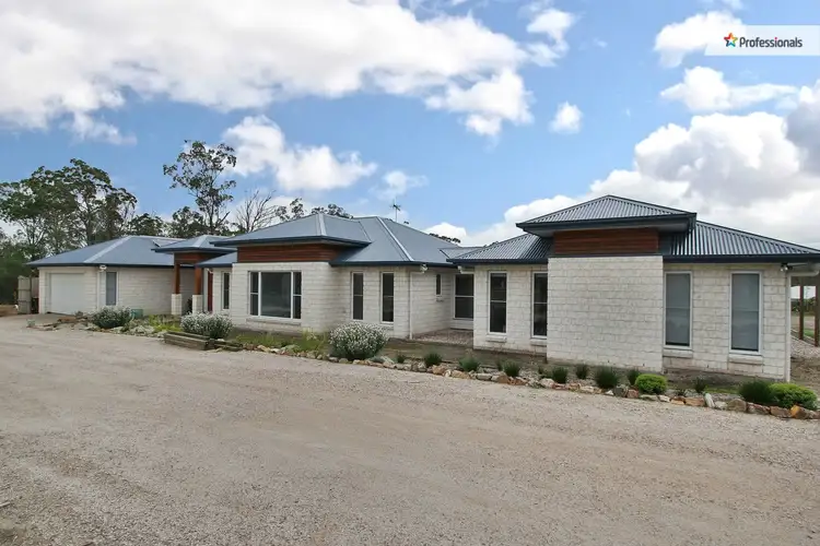 34 Ooah Circuit, Buccan QLD 4207