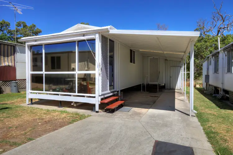16/351 Hawtin Road, Forrestfield WA 6058