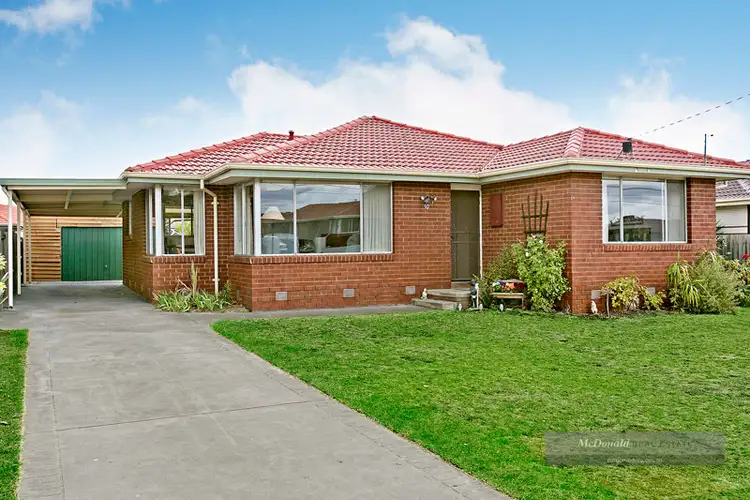 10 Barringun Crescent, Clayton South VIC 3169